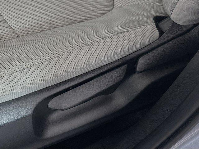 Photo of 2024 Silver Toyota Corolla Cross