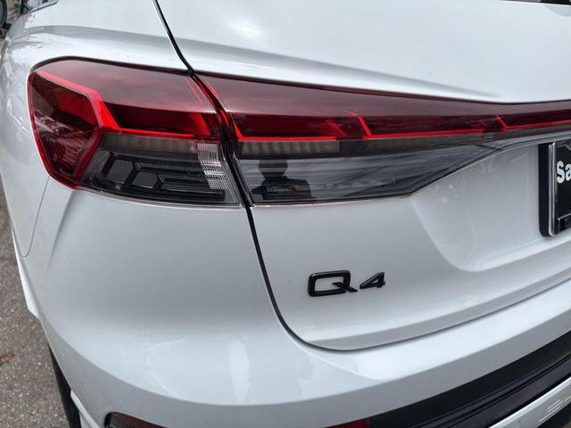 Photo of 2024 Glacier White Metallic Audi Q4 e-tron