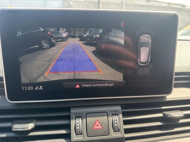 Photo of 2020 Moonlight Blue Metallic Audi Q5