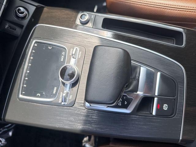 Photo of 2020 Moonlight Blue Metallic Audi Q5