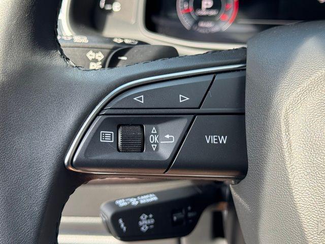 Photo of 2023 Mythos Black Metallic Audi Q7