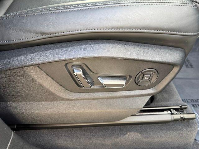 Photo of 2023 Mythos Black Metallic Audi Q7