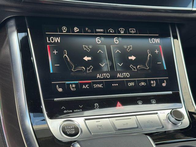 Photo of 2023 Mythos Black Metallic Audi Q7