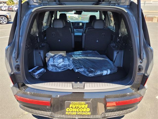 Photo of 2025 Hampton Gray Hyundai SANTA FE HEV