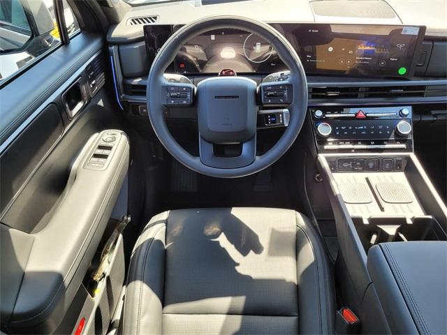 Photo of 2025 Gray Hyundai SANTA FE HEV