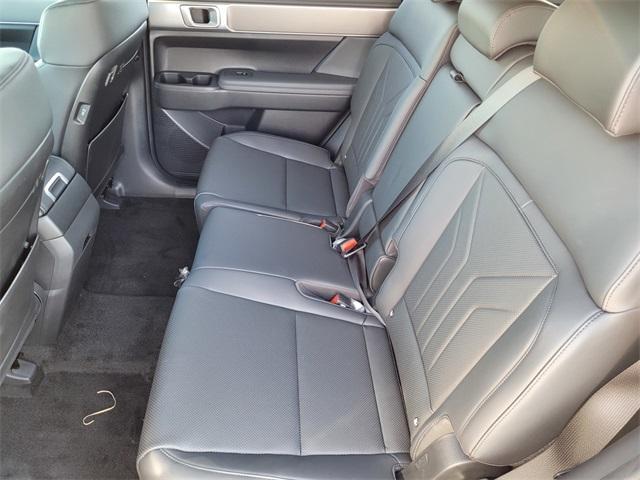 Photo of 2025 Green Hyundai SANTA FE