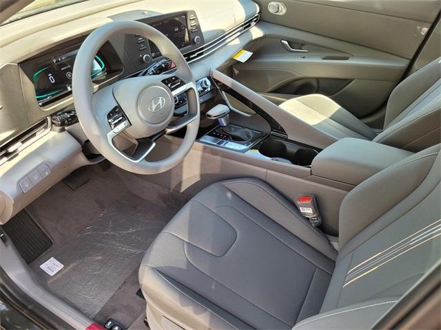 Photo of 2025 Amazon Gray Hyundai ELANTRA HEV