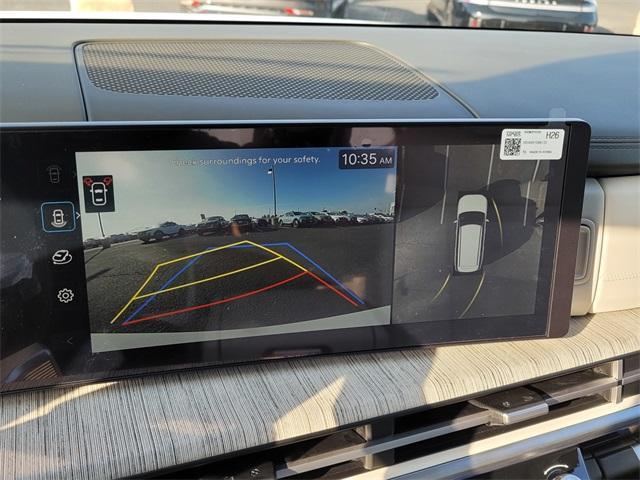 Photo of 2025 White Hyundai SANTA FE