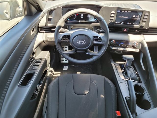 Photo of 2025 Metal Hyundai ELANTRA