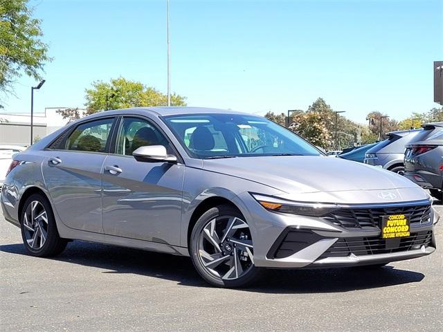 Photo of 2025 Metal Hyundai ELANTRA HEV
