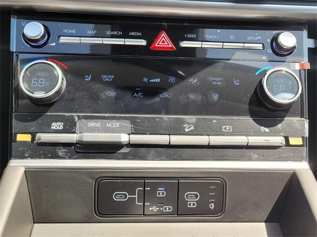 Photo of 2025 Green Hyundai SANTA FE