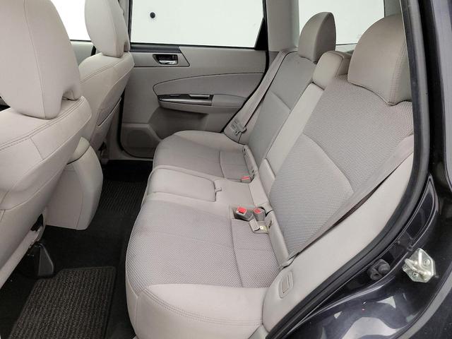 Photo of 2013 Gray Subaru Forester