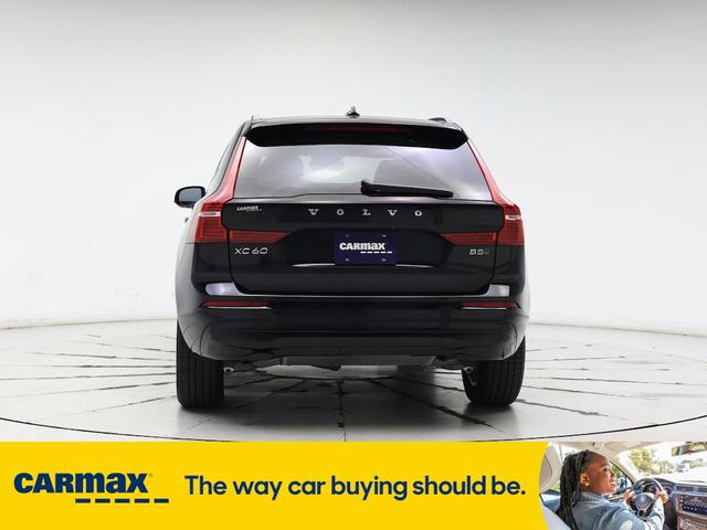 Photo of 2022 Black Volvo XC60