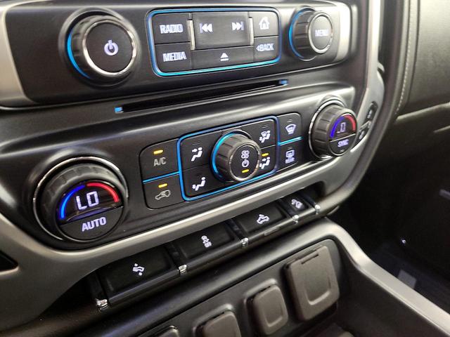 Photo of 2018 White GMC Sierra 1500