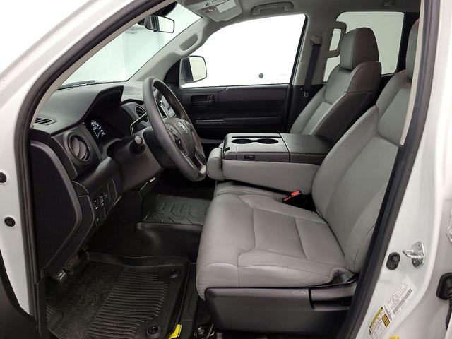 Photo of 2021 White Toyota Tundra