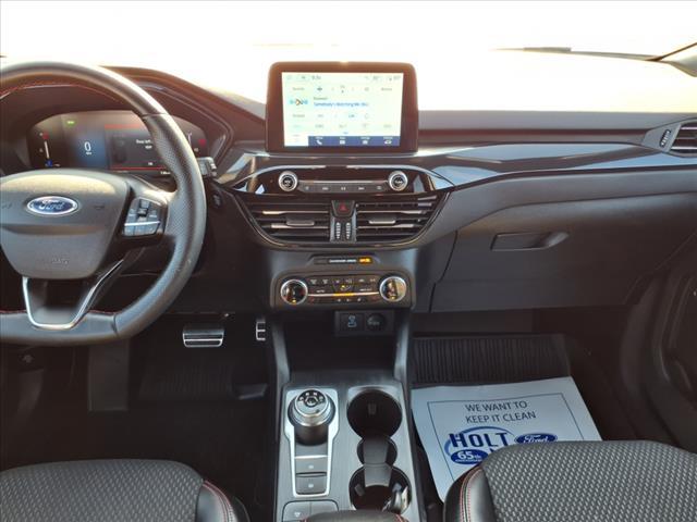 Photo of 2023 White Metallic Ford Escape