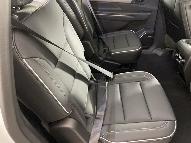 Photo of 2025 Summit White Buick Enclave
