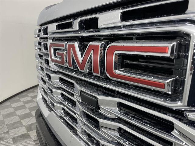 Photo of 2025 Onyx Black GMC Sierra 2500