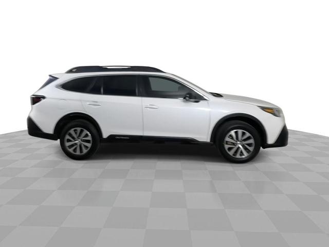 Photo of 2020 Crystal White Pearl Subaru Outback