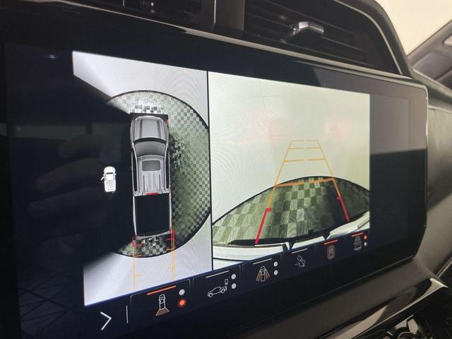 Photo of 2025 Summit White GMC Sierra 1500