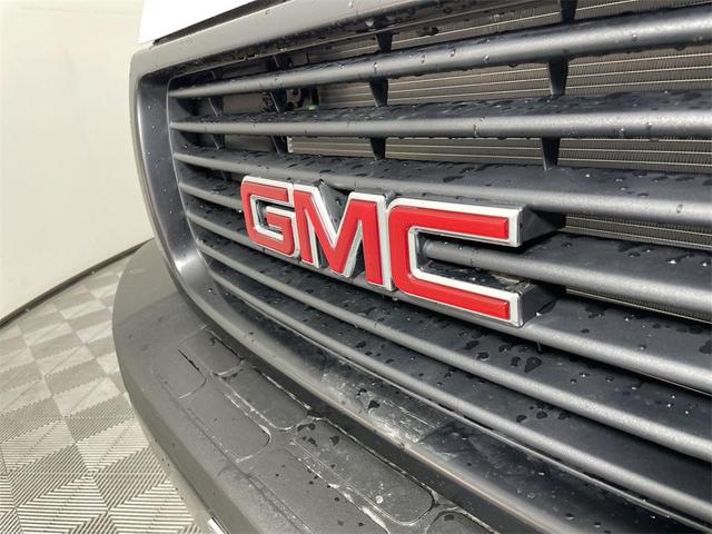 Photo of 2025 Summit White GMC Savana 2500