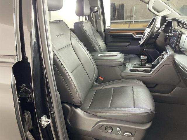 Photo of 2022 Onyx Black GMC Sierra 1500