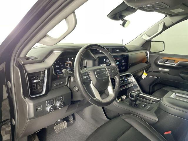 Photo of 2022 Onyx Black GMC Sierra 1500
