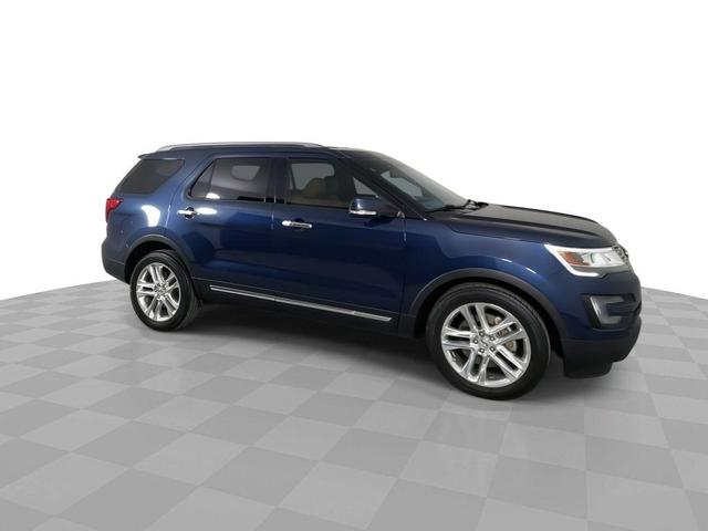 Photo of 2016 Blue Ford Explorer