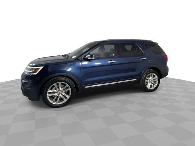 Photo of 2016 Blue Ford Explorer