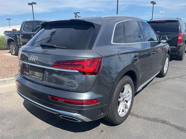 Photo of 2022 Daytona Gray Pearl Effect Audi Q5