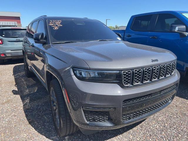Photo of 2024 Metallic Jeep Grand Cherokee L