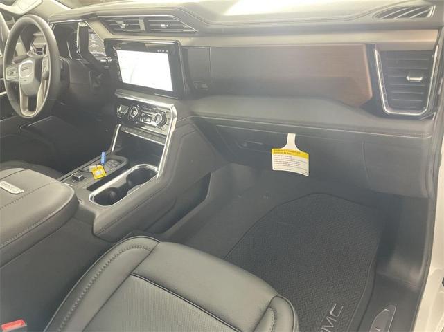 Photo of 2025 Summit White GMC Sierra 2500