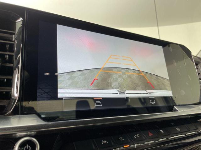 Photo of 2025 Summit White GMC Sierra 1500