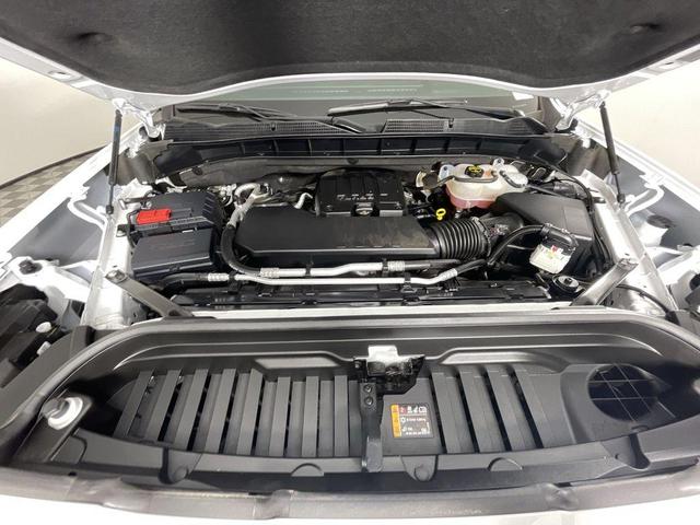 Photo of 2025 Summit White GMC Sierra 1500