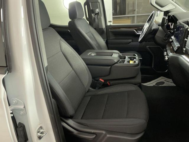 Photo of 2025 Summit White GMC Sierra 1500