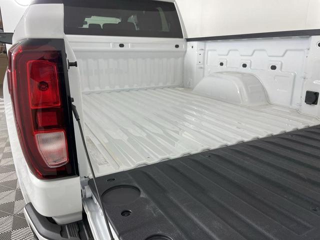 Photo of 2025 Summit White GMC Sierra 1500