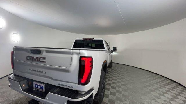 Photo of 2025 White Frost Tri-Coat GMC Sierra 2500