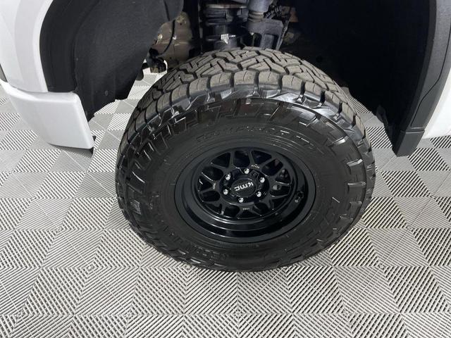 Photo of 2021 Summit White GMC Sierra 1500