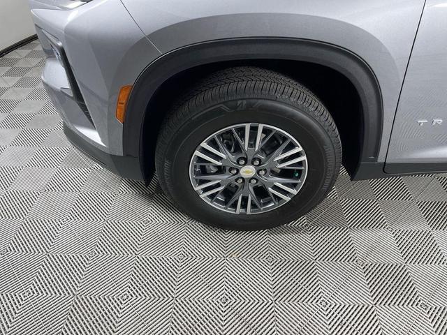 Photo of 2024 Sterling Gray Metallic Chevrolet Traverse