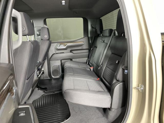 Photo of 2022 Desert Sand Metallic GMC Sierra 1500