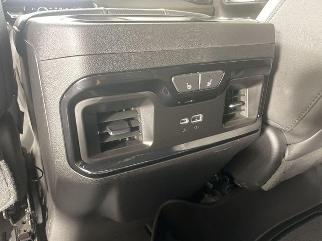 Photo of 2023 Desert Sand Metallic GMC Sierra 1500