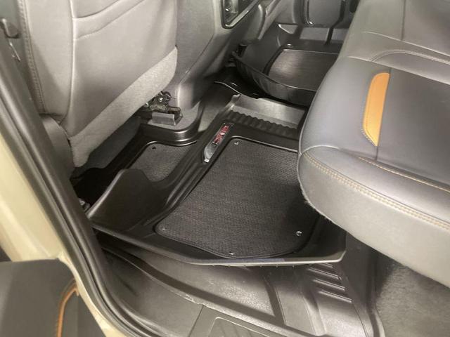 Photo of 2023 Desert Sand Metallic GMC Sierra 1500