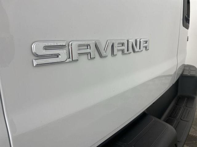 Photo of 2025 Summit White GMC Savana 2500