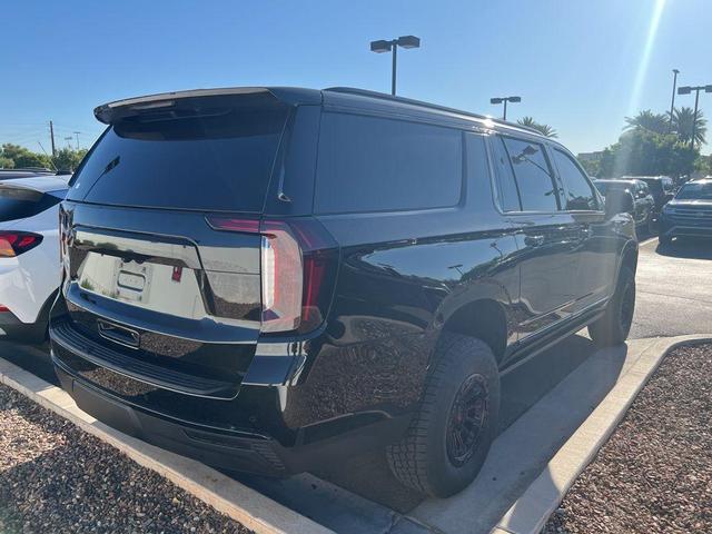 Photo of 2022 Black GMC Yukon XL