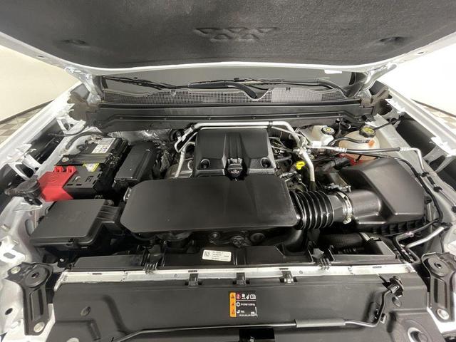 Photo of 2024 Summit White GMC Canyon