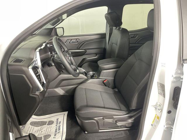 Photo of 2024 Summit White GMC Canyon
