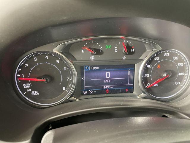 Photo of 2023 Summit White GMC Terrain