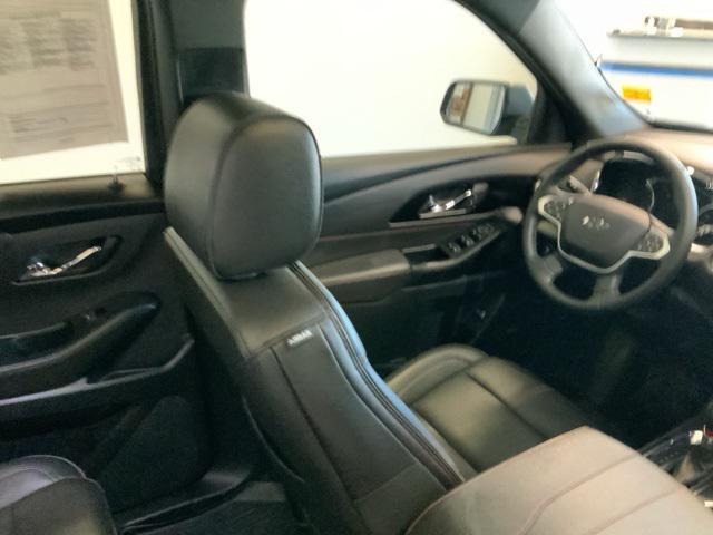 Photo of 2023 Sterling Gray Metallic Chevrolet Traverse