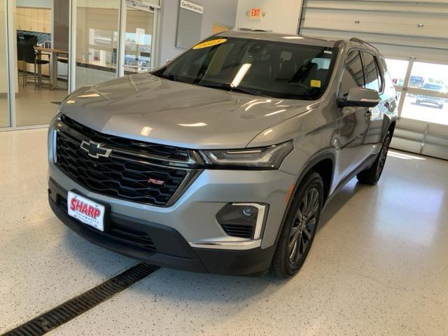 Photo of 2023 Sterling Gray Metallic Chevrolet Traverse