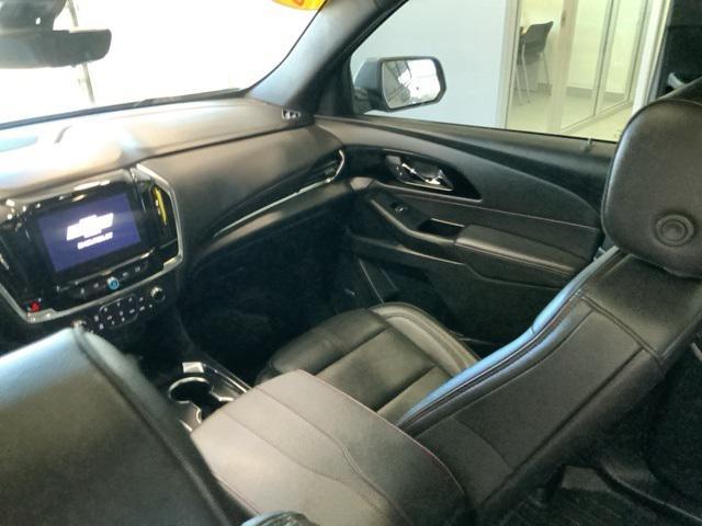 Photo of 2023 Sterling Gray Metallic Chevrolet Traverse